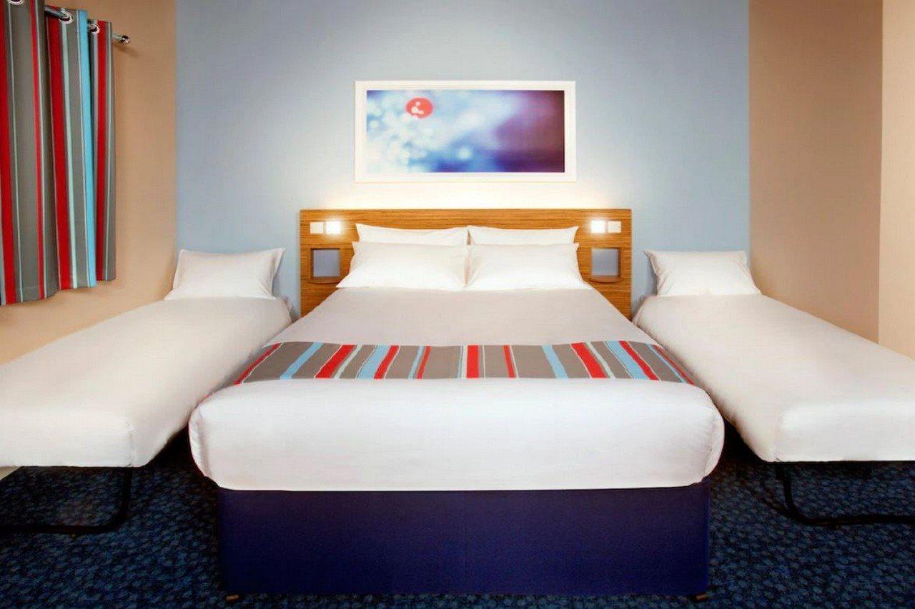 Travelodge Уиднис Екстериор снимка
