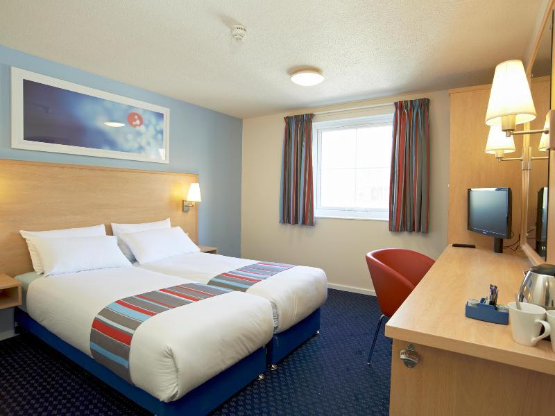 Travelodge Уиднис Екстериор снимка