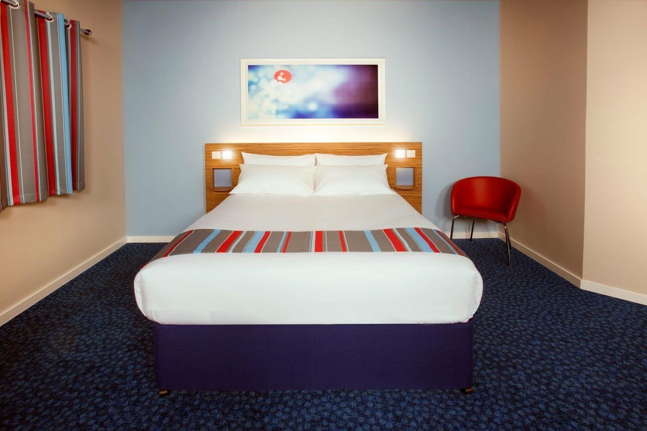Travelodge Уиднис Екстериор снимка